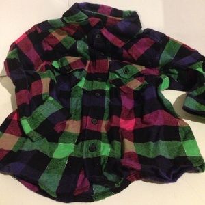 Girls Flannel shirt comes in 18M 4T or 5T-New without tags