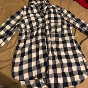 Women's blue & White Plaid long sleeve button up