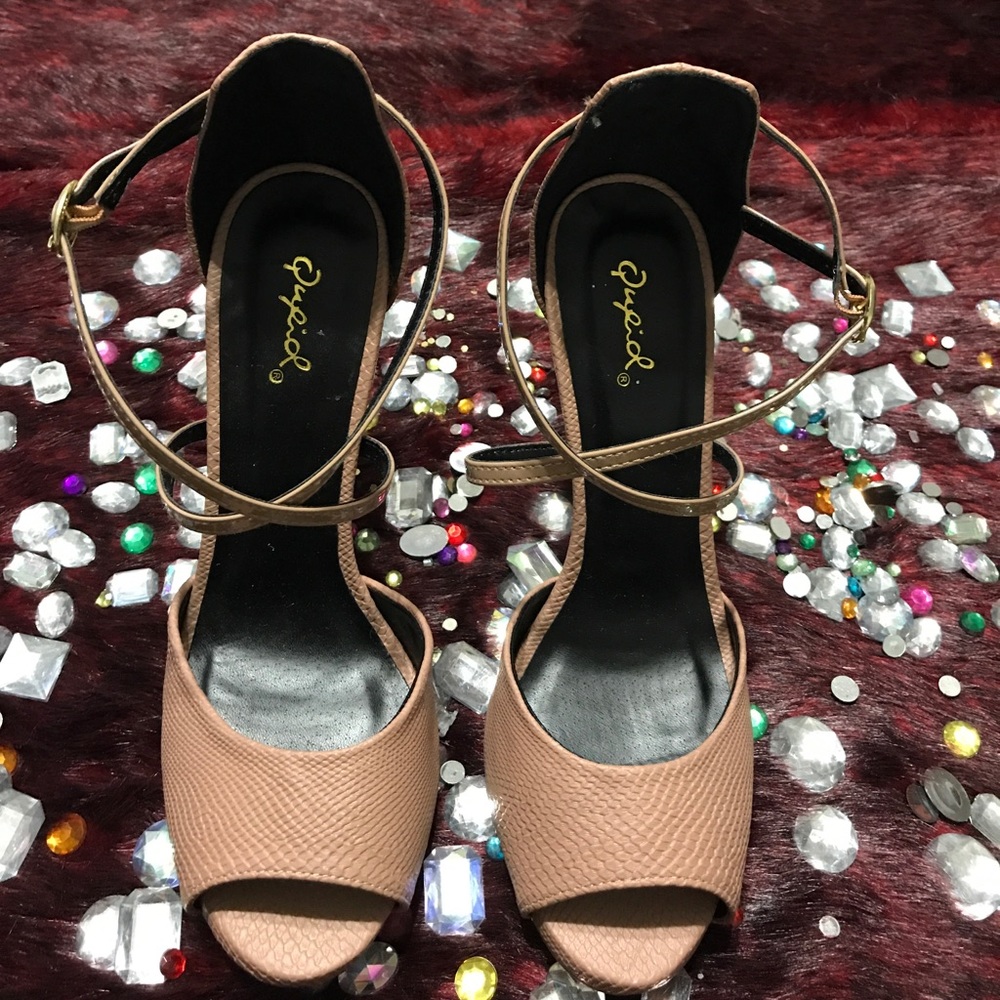 SAAAAAALE**** NUDE IS IN✨