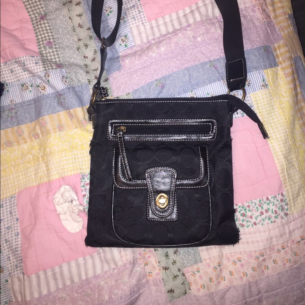 Black cross body purse