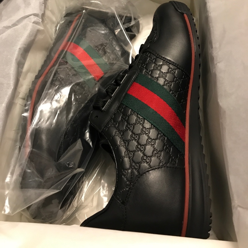 Gucci Nero Sneakers