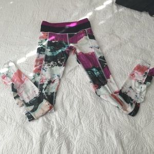 Lululemon leggings size 2