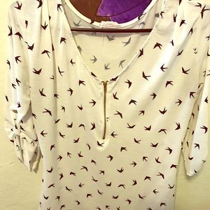 A'gaci blouse with cute bird design and zipper