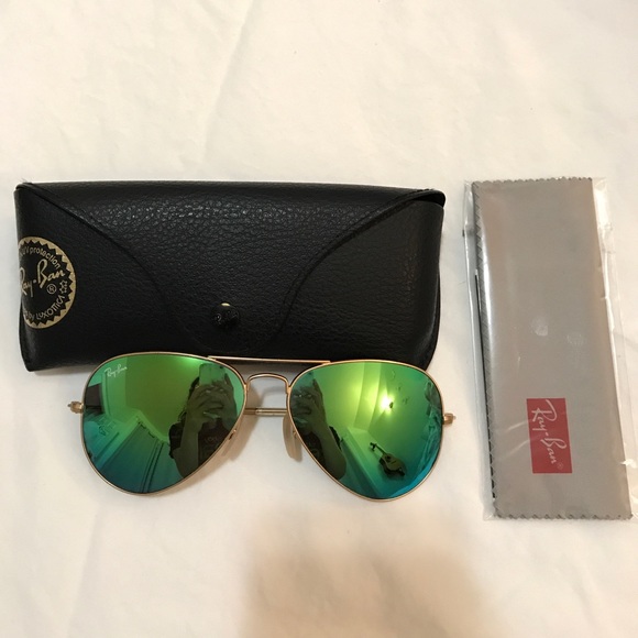 Ray Ban RB3025 Large Aviator Sunglasses - Picture 3 of 7