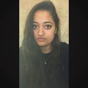 Meet your Posher, Mona