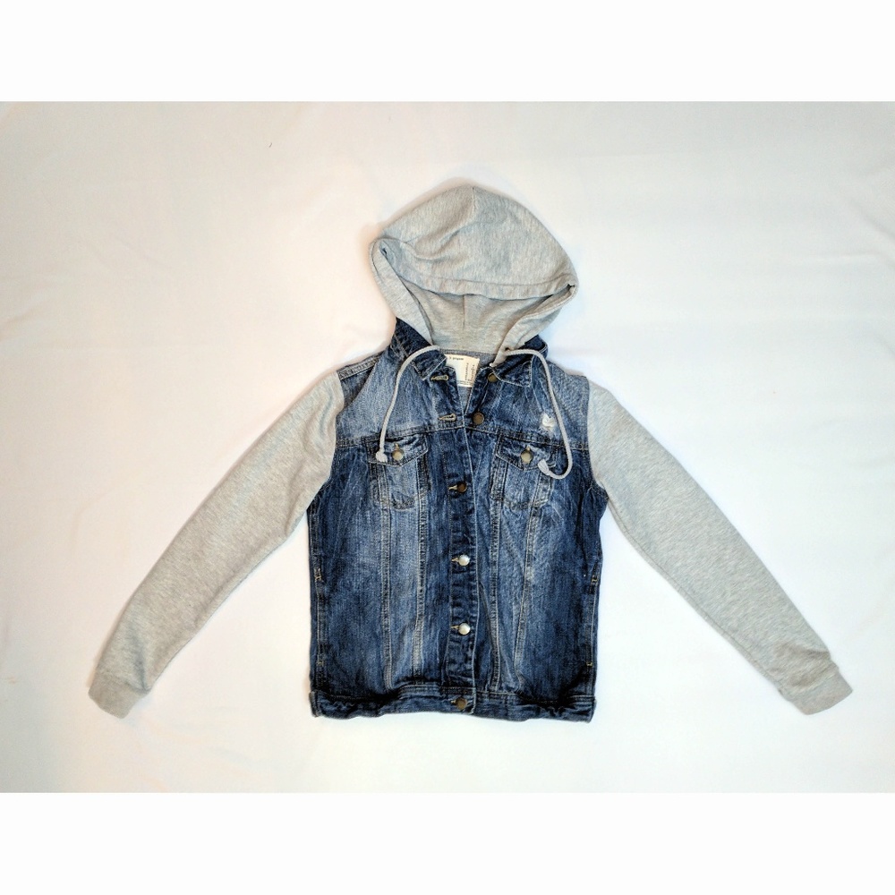 Sweatshirt sleeve hooded denim jacket Forever 21