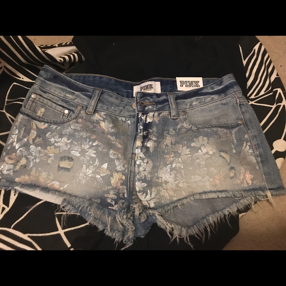 Vixtorias Secret Pink Jean shorts .