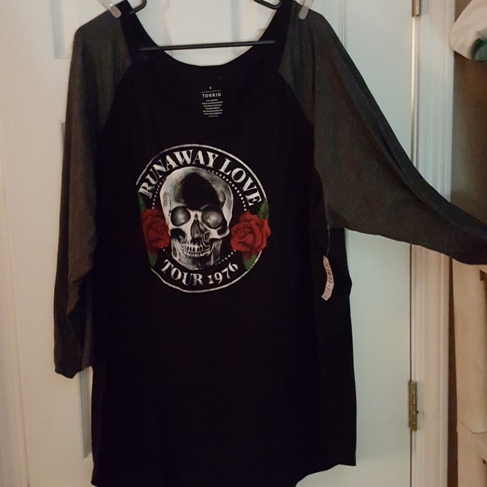 Torrid Skull Raglan