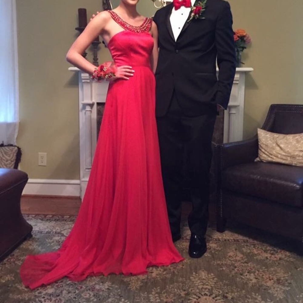 Stunning red Sherri Hill prom dress. Worn once!!