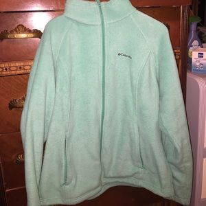 XL Women's Columbia jacket