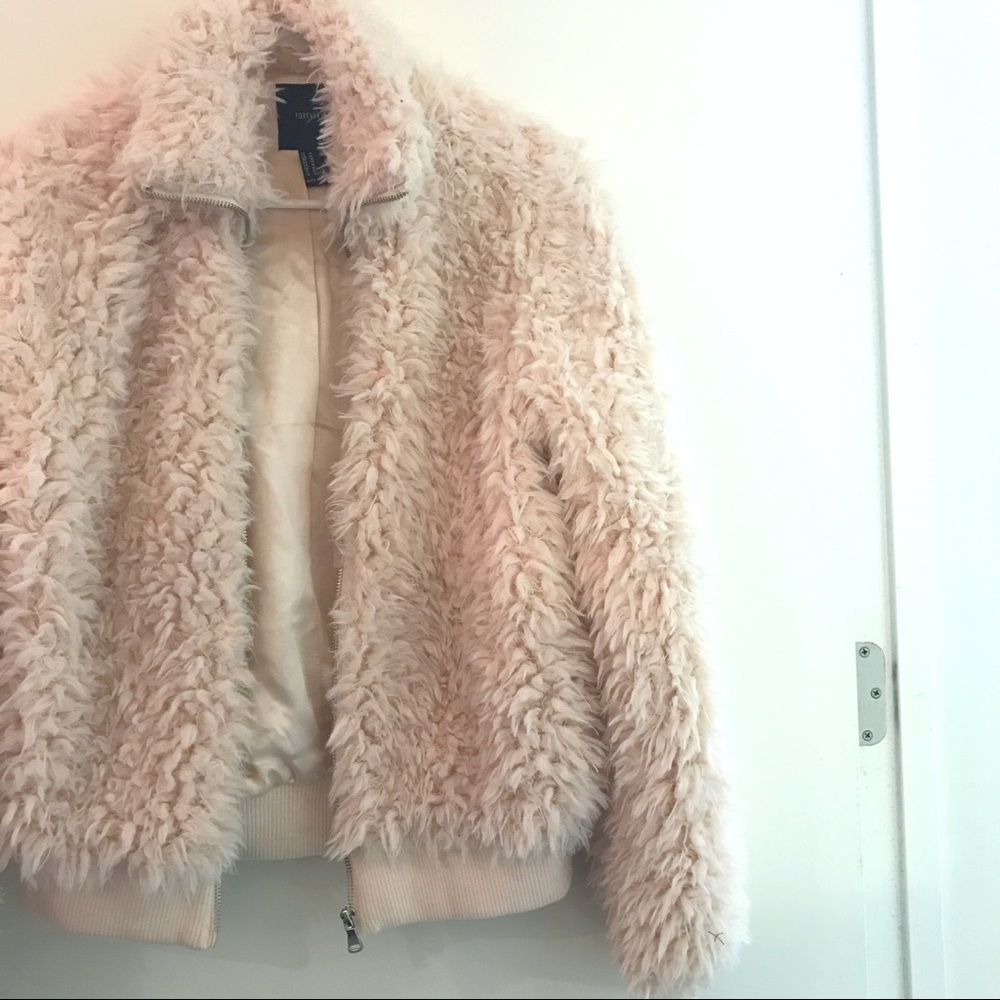 FINAL PRICE ✨ NEW Pink fuzzy bomber