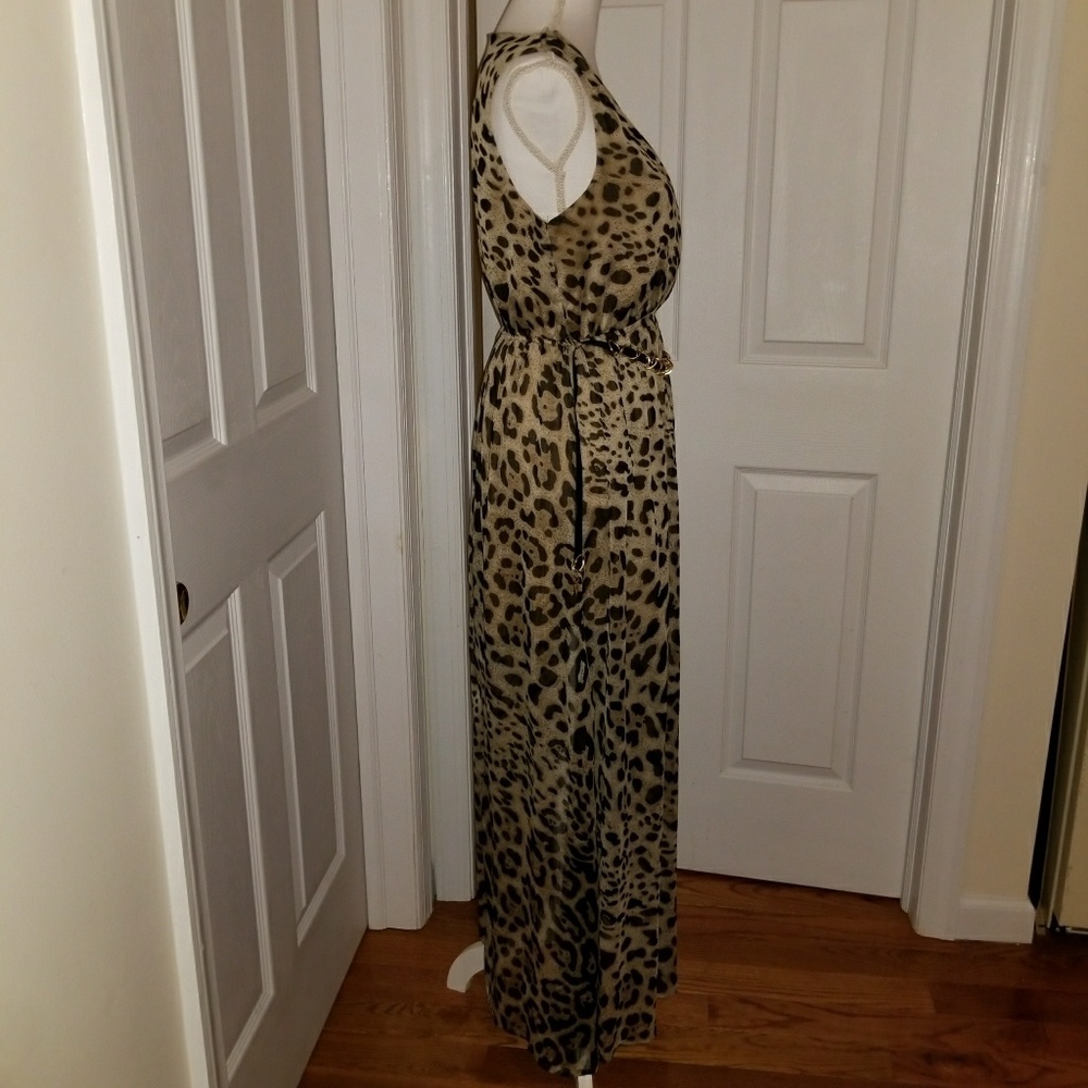 Long Dress - Picture 3 of 4