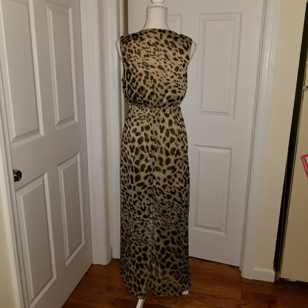 Long Dress - Picture 4 of 4
