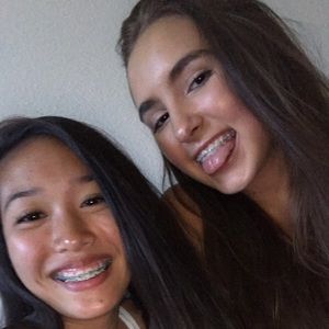 Meet your Posher, Mia