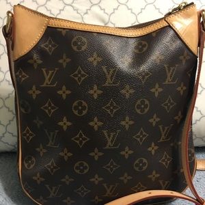 Preowned Louis Vuitton ODEON PM messenger bag