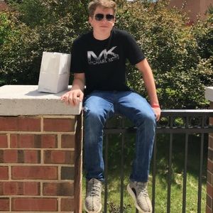 Meet your Posher, Cole