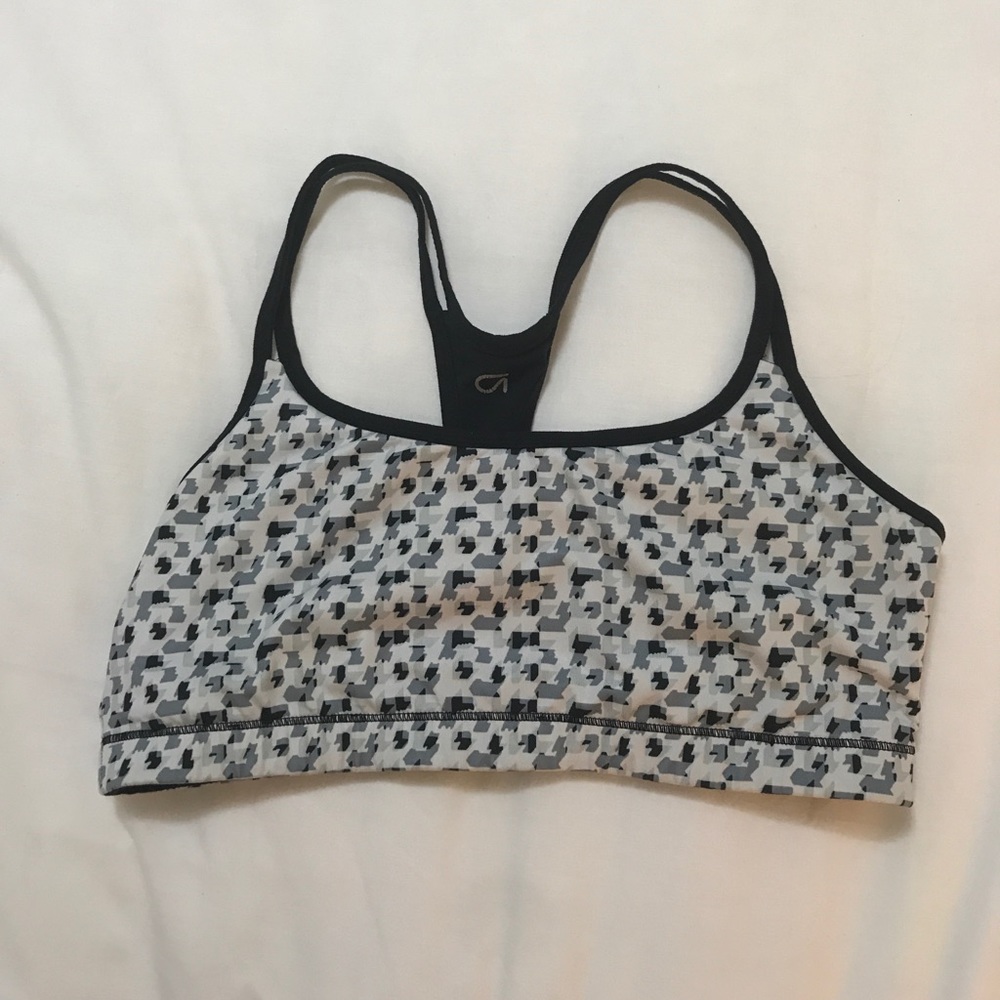 Reversible sports bra