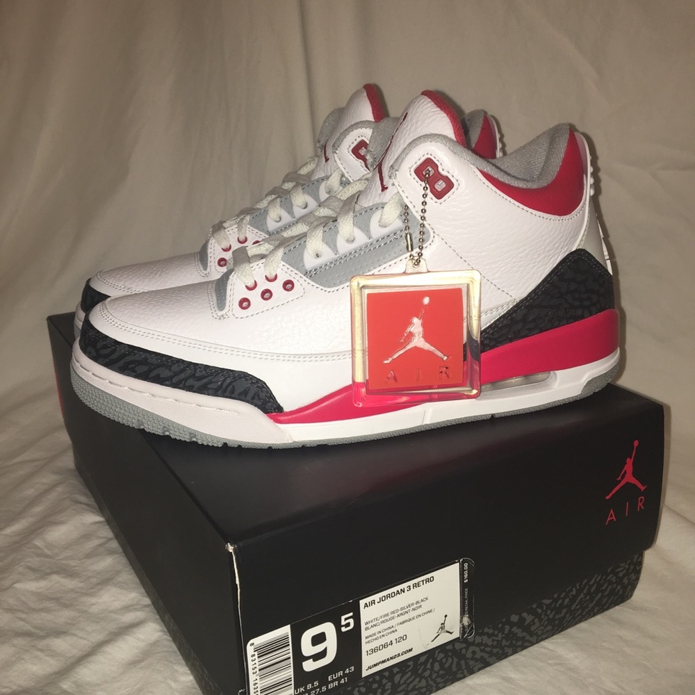 VNDS AIR JORDAN 3 FIRE RED