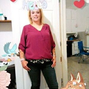 Meet your Posher, Melissa