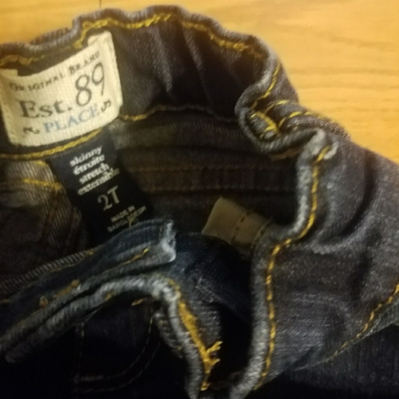 Children's Place jeans - Picture 2 of 4
