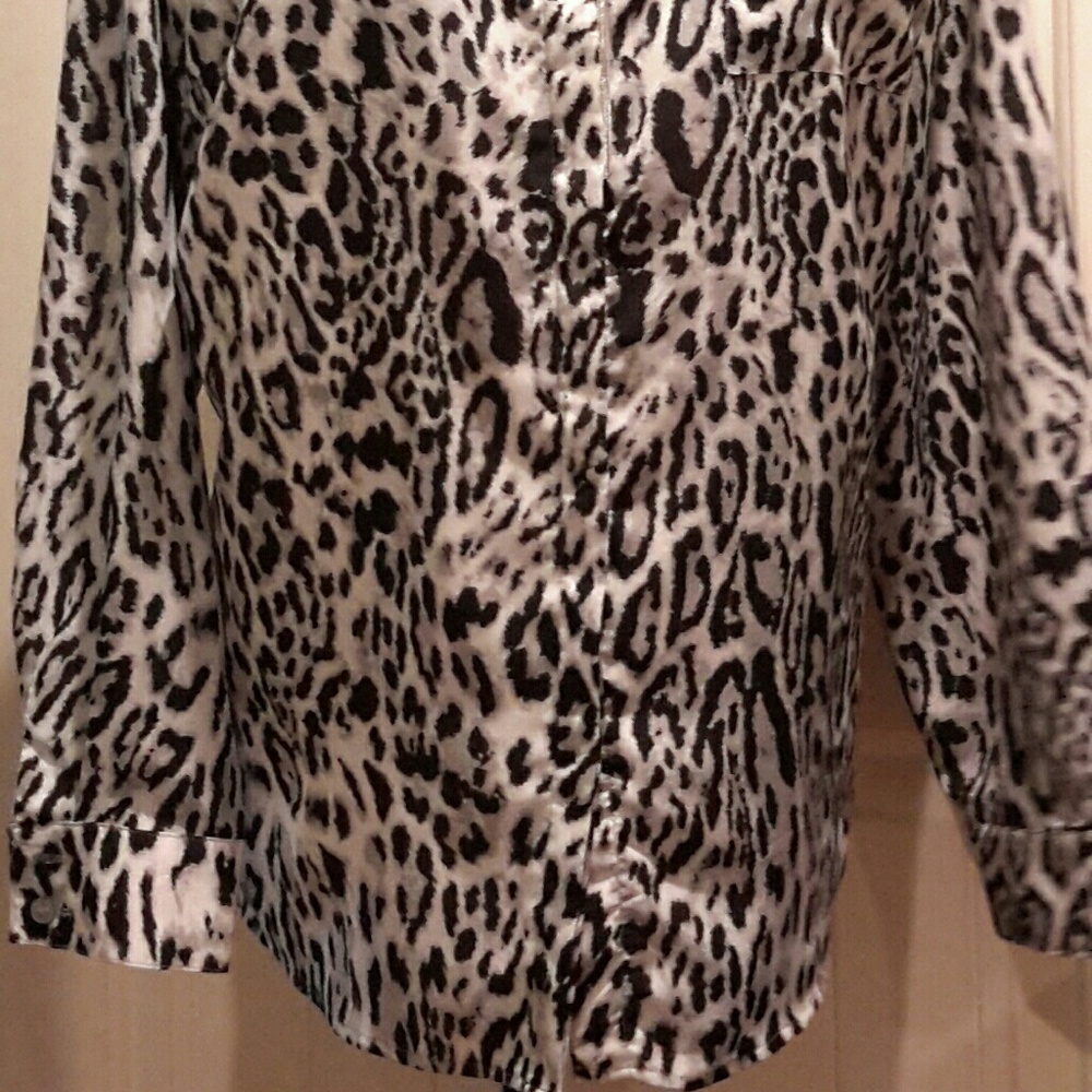 Blouse - Picture 2 of 3