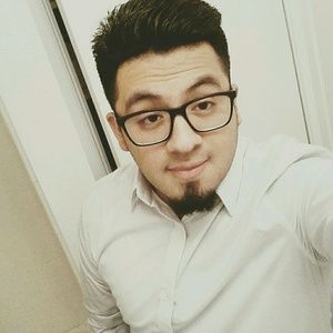 Meet your Posher, Manuel