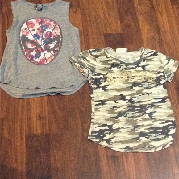 Two super awesome shirt - Picture 2 of 4