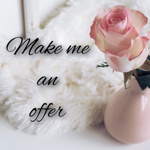 Meet your Posher, Stephanie - Picture 4 of 4