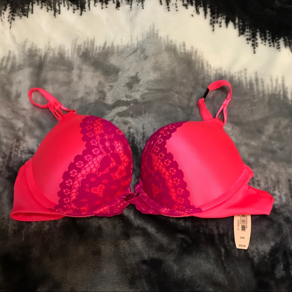 NEW Victorias secret bra! 34A