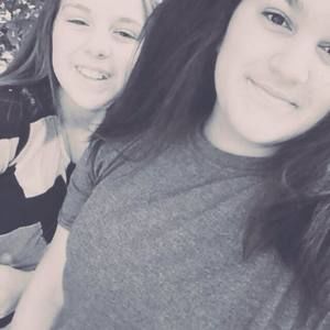 Meet your Posher, Macie