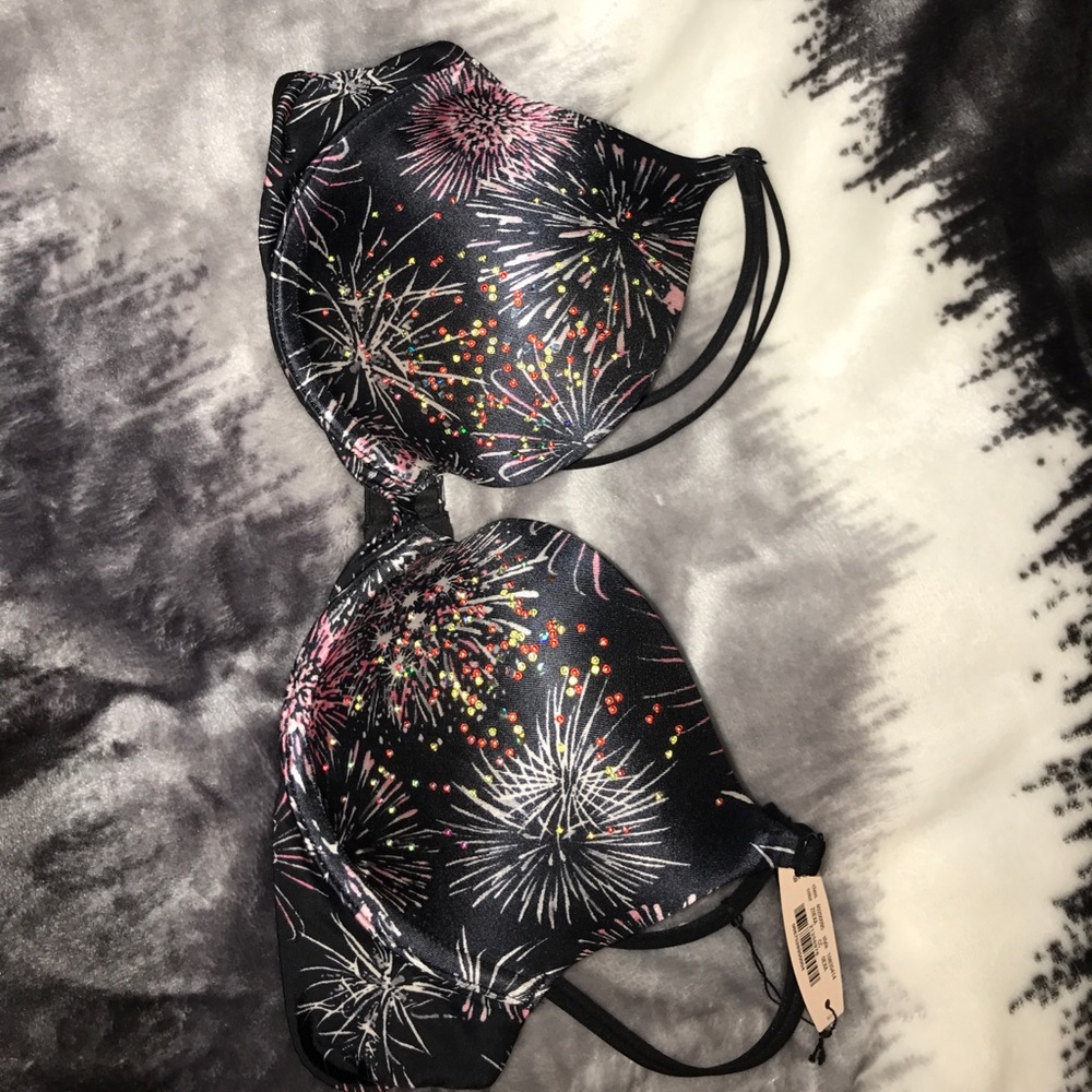 NEW Victoria's Secret bra
