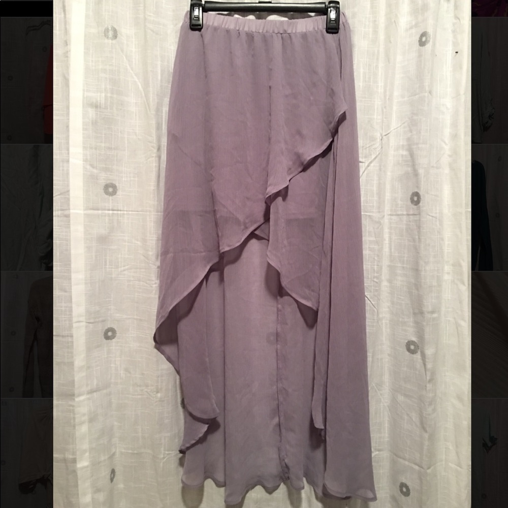 SMALL Xhilaration Hi-Low Skirt