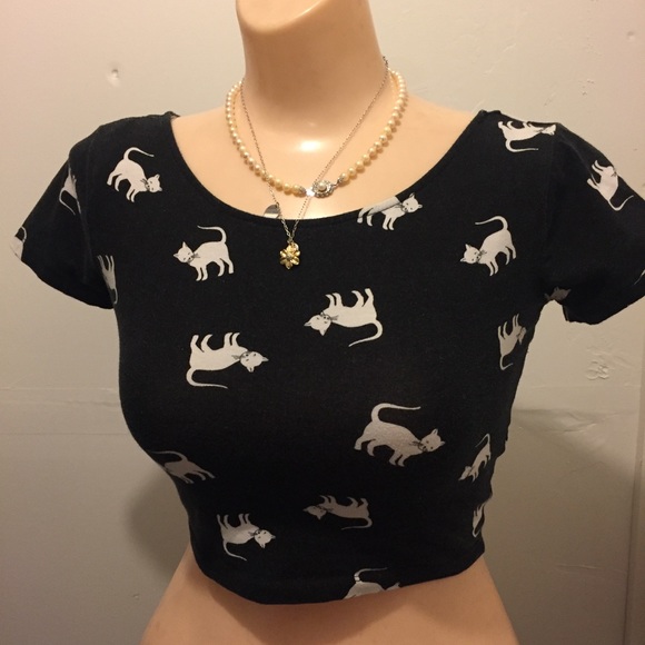 Kitty Cat 🐱🐈 Black Crop Top - Picture 1 of 4