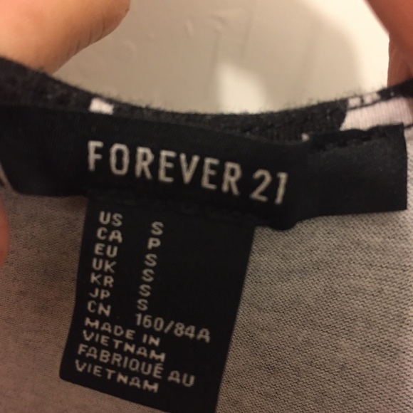 Kitty Cat 🐱🐈 Black Crop Top - Picture 4 of 4