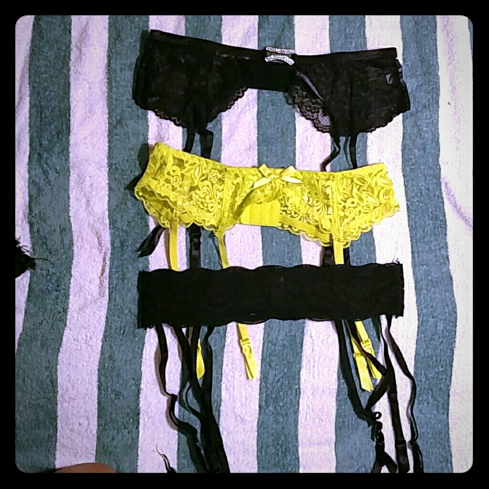 3 pack of garter belts