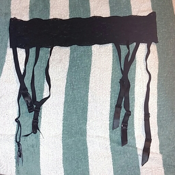 3 pack of garter belts - Picture 4 of 4