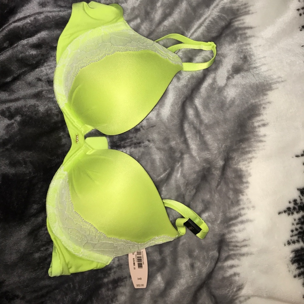 NEW Victoria's secret bra! Size 34B
