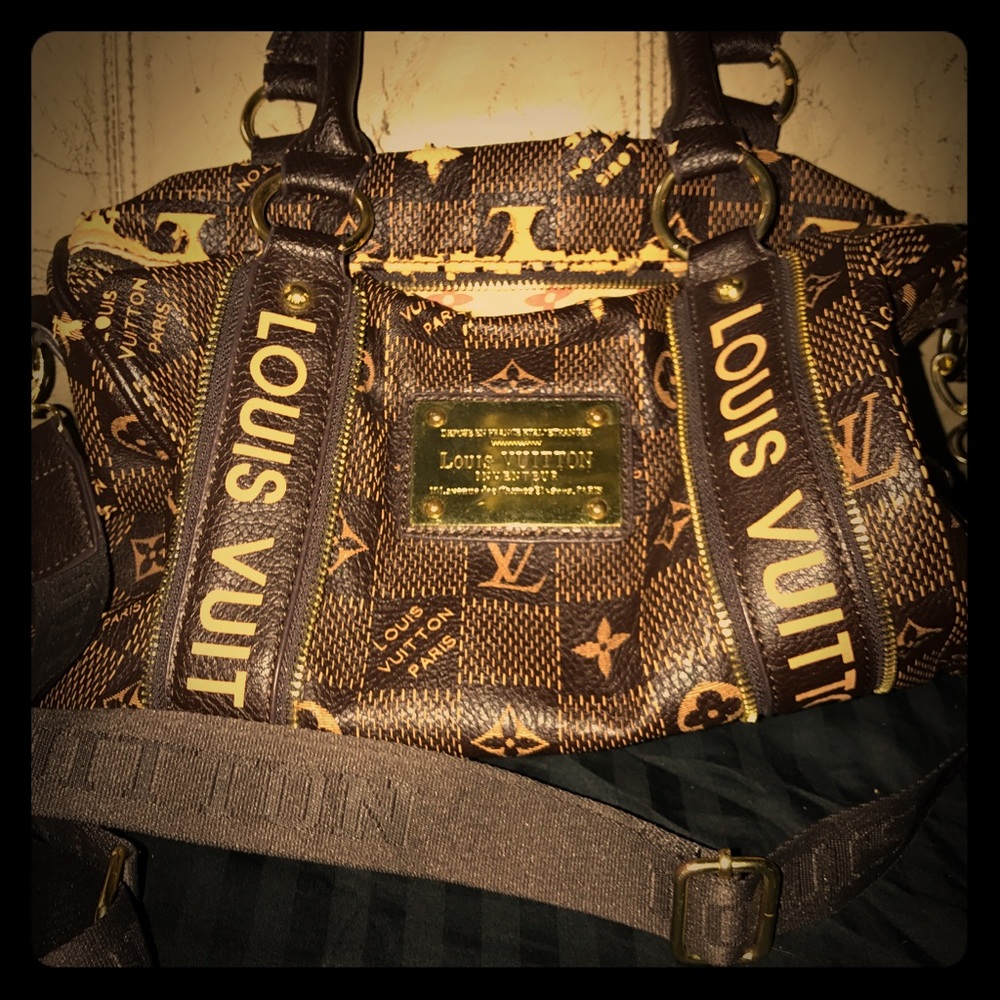 NOT authentic LV bag