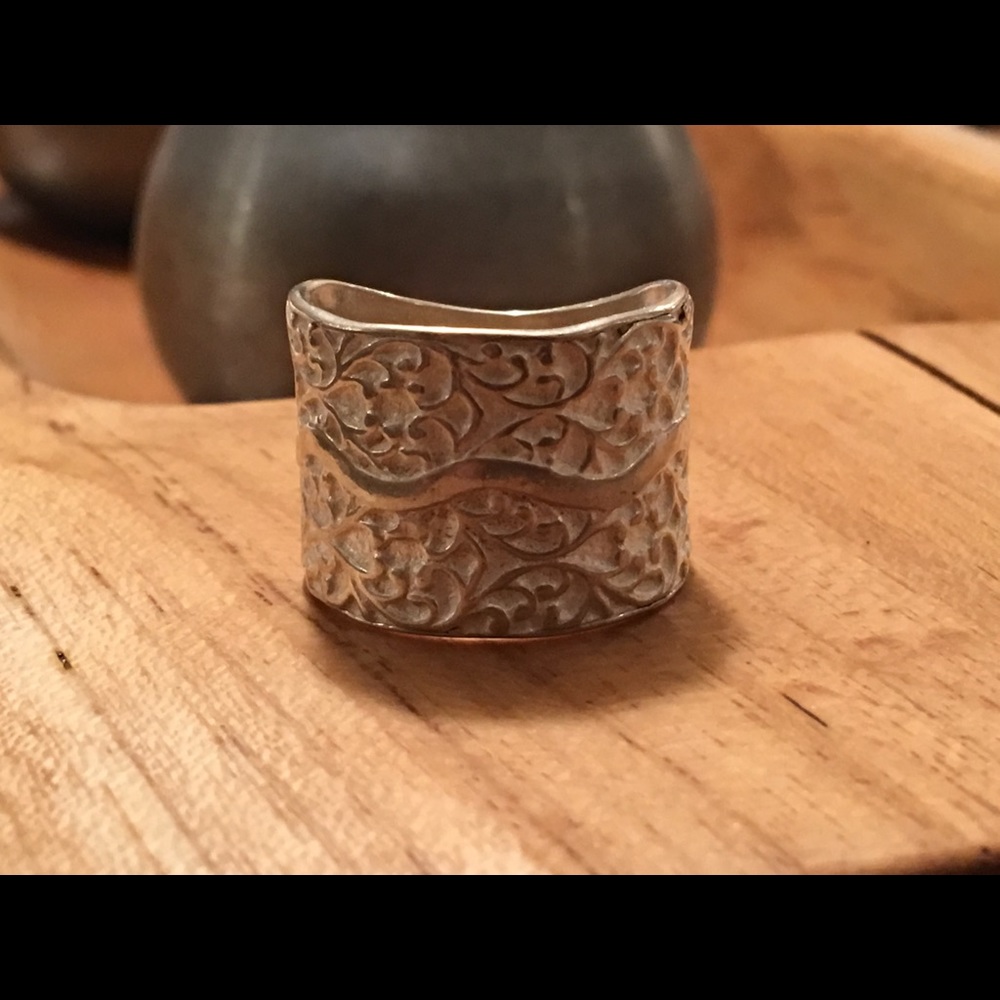 Silpada .925 filigree scroll ring size 10