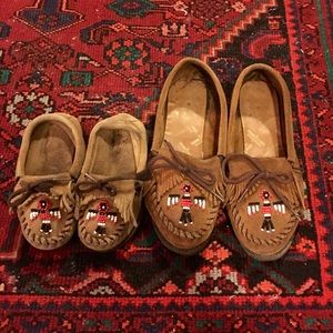 Minnetonka Thunderbird ll (Women/Child) moccasins