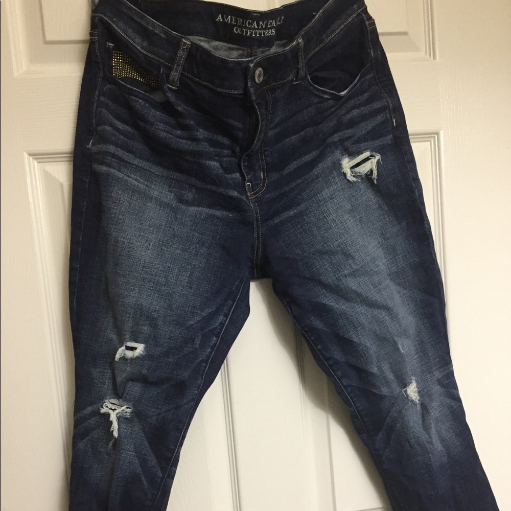 American Eagle Highrise Distressed Jegging
