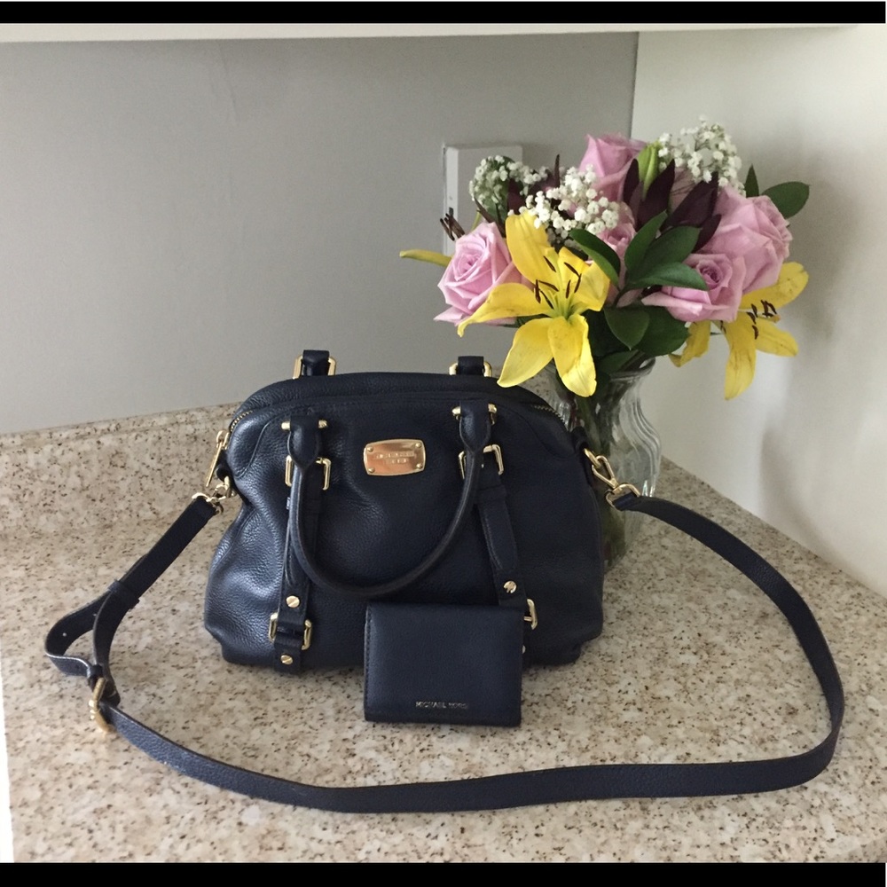 Michael Kors Bowling Bag w/ matching wallet