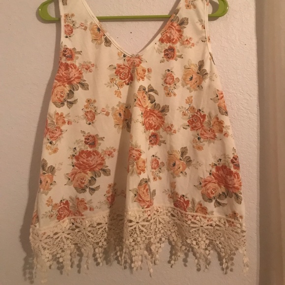 White Floral Tank Top - Picture 4 of 4