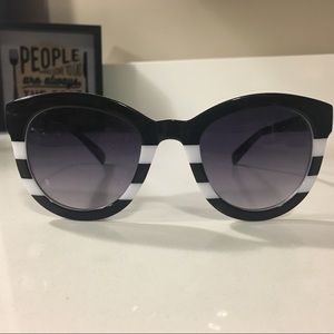 Black/White Sunglasses