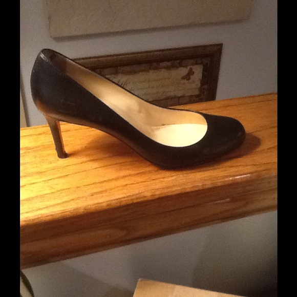 Authentic Leather Christian Louboutin Heels - Picture 5 of 10