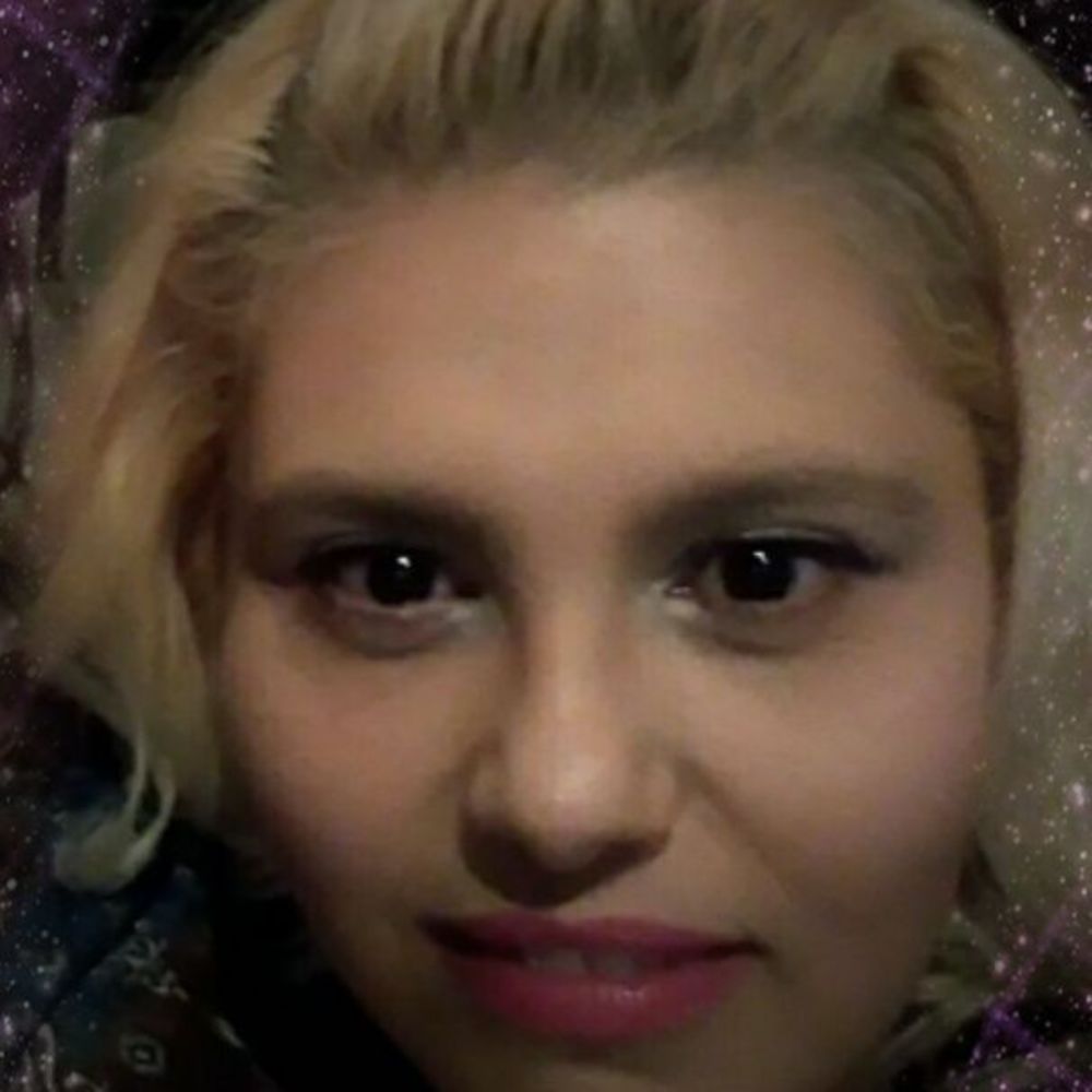 Meet your Posher, Gaby