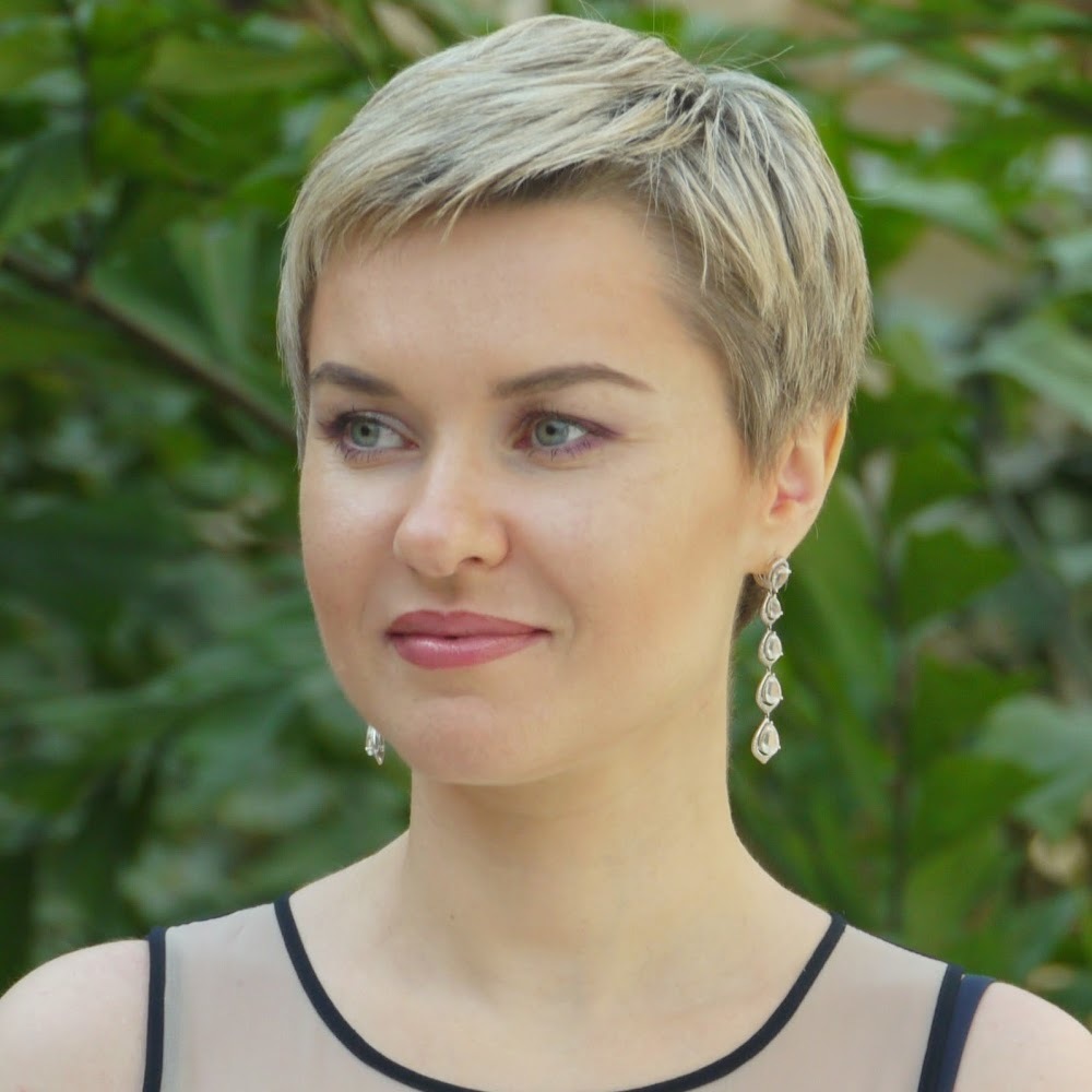 Meet your Posher, Yulia