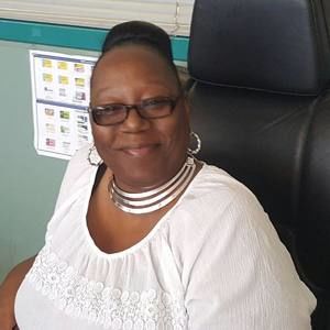 Meet your Posher, Debra