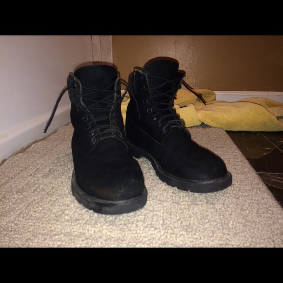 Black Timberland Boots - Picture 1 of 6