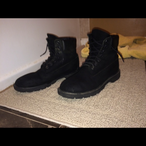 Black Timberland Boots - Picture 2 of 6
